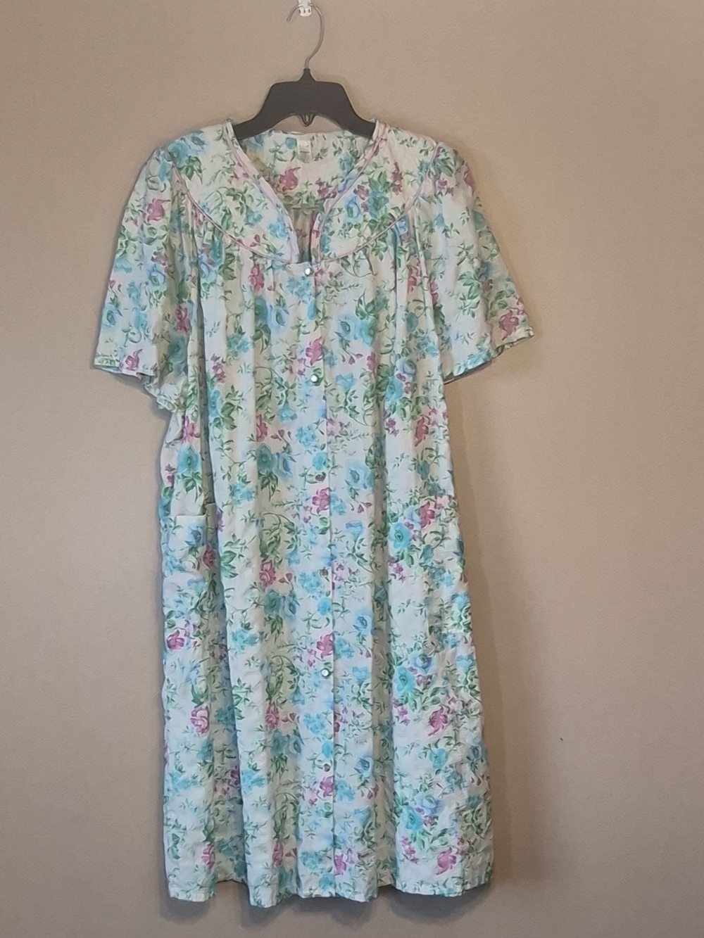 Vintage Floral Short-Sleeve Cotton Nightgown - Light, Floral,Granny Chic